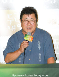 [포토]백일섭 ‘오랜만에 영화로 인사드립니다’