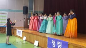 익산 부송종합사회복지관 성인학습자들 제8회 익산평생학습축제 성인문해한마당에 참여