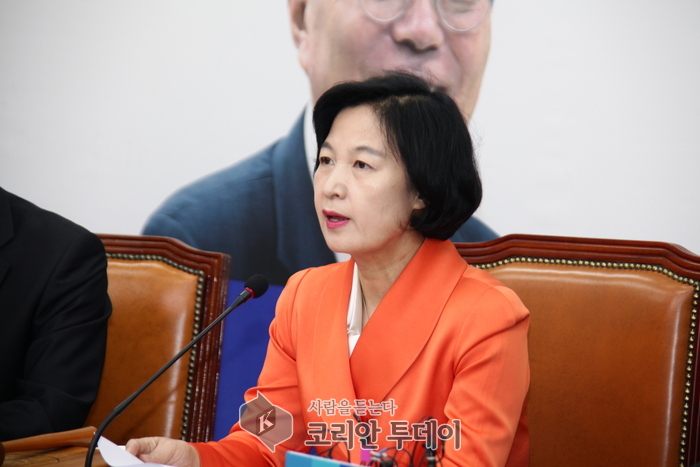 추미애 한·미 연합군사훈련 연기…한미동조 확인