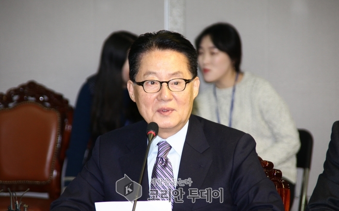 박지원 “안철수 합당 중지하면 국민의당은 제자리로 돌아온다”