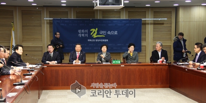 24일 국회에서 열린 개혁신당 창당준비위원회