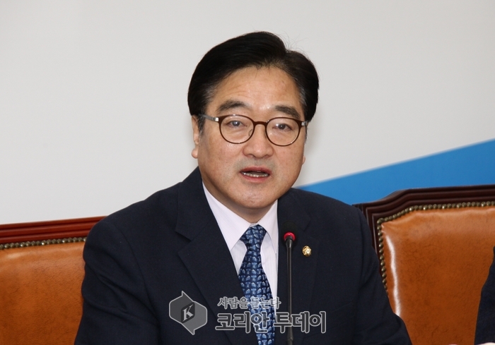 우원식 “문재인 정부 평창 동계올림픽” 이후 남북대화와 한반도 긴장 완화 조성 해야