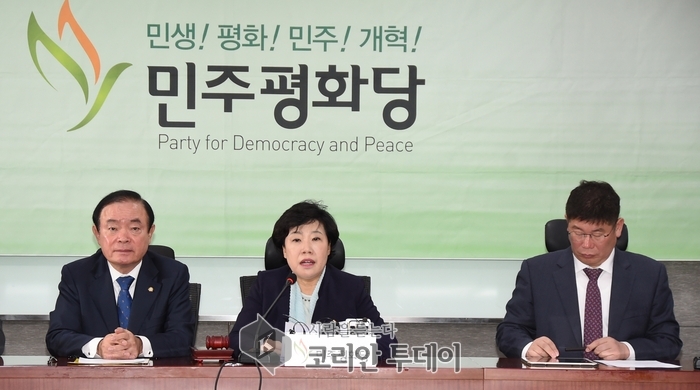 조배숙 “남북대화 하려는 건 옳은 일”