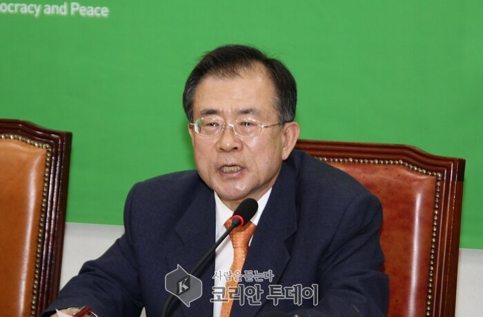 민주평화당 28일 오전 국회에서 열린 최고위원-국회의원 연석회의
