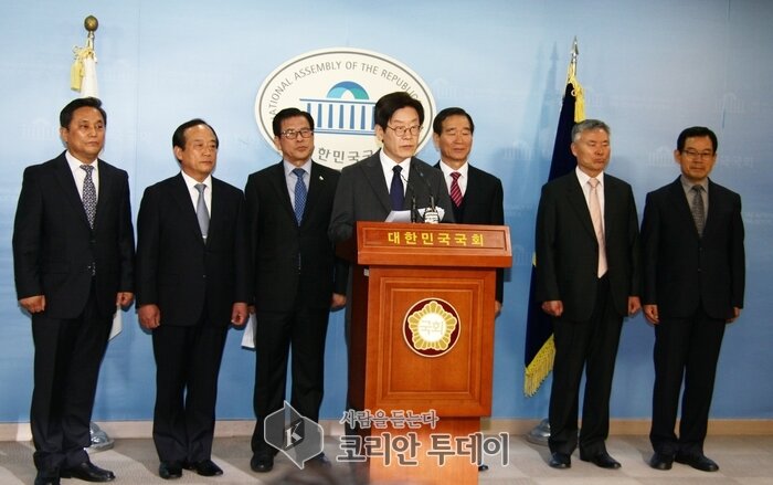 더불어민주당 이재명 경기도지사 예비후보 통일외교안보 정책을 발표