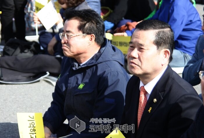 세월호 4주기… “목포 신항 그날, 잊지 않겠습니다”
