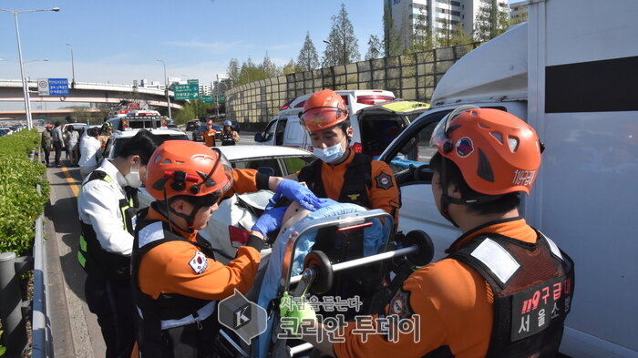 서울 강서소방서 가양대교 밑 올림픽대로상 교통사고 구조처리