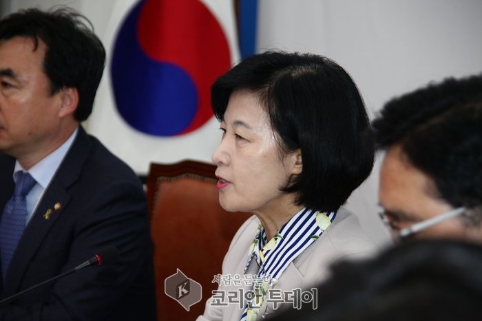 추미애 “남북·정상회담….새 시대를 여는 마중물이 될 것”