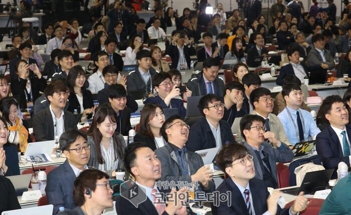 역사적 남북 정상 첫 만남