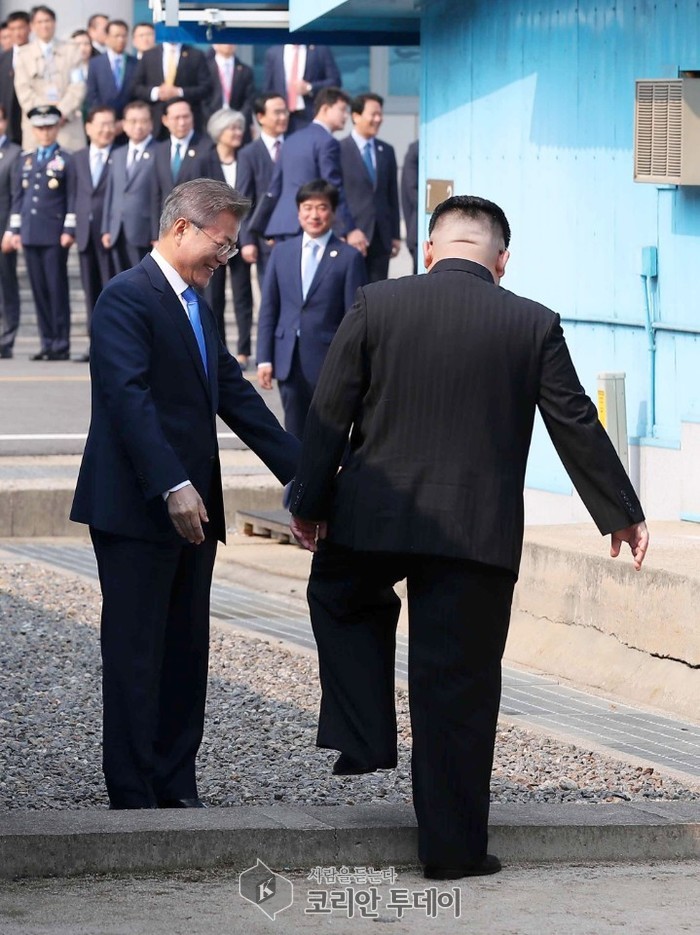 역사적 남북 정상 첫 만남