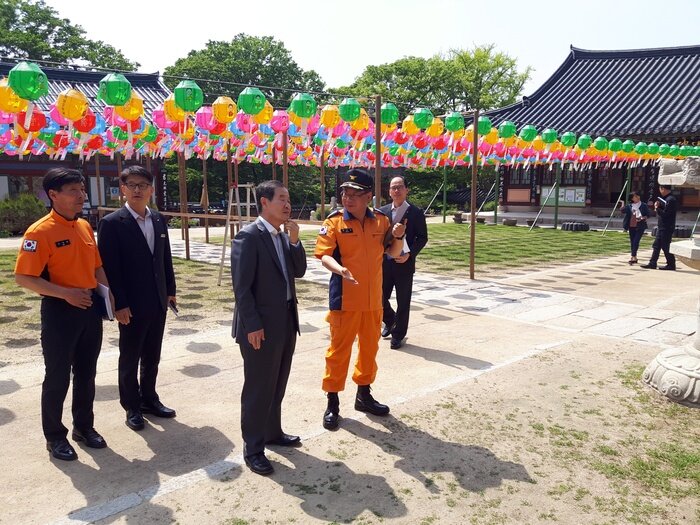 서울 은평소방서 석가탄신일을 대비해 진관사를 대상으로 현장방문 컨설팅