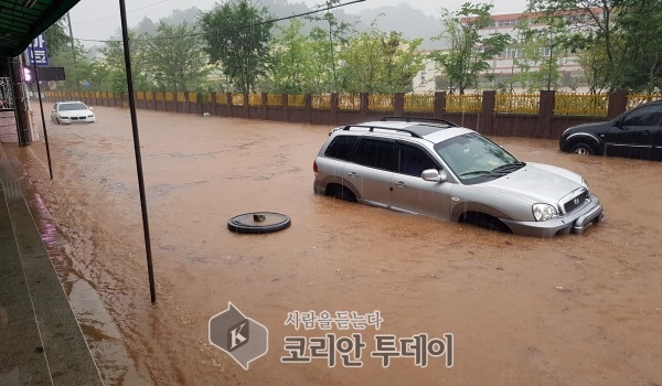 장마에 태풍까지 덮친 한반도 … 모레까지 최대 300㎜ 폭우