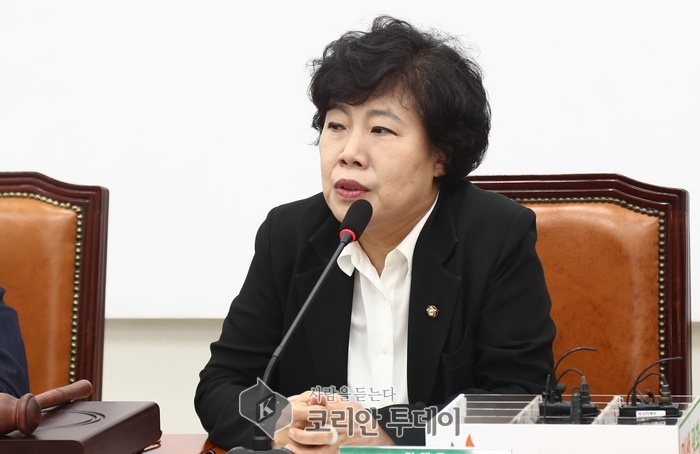 조배숙 “송영무 女비하발언 사과하고 거취결정해야”