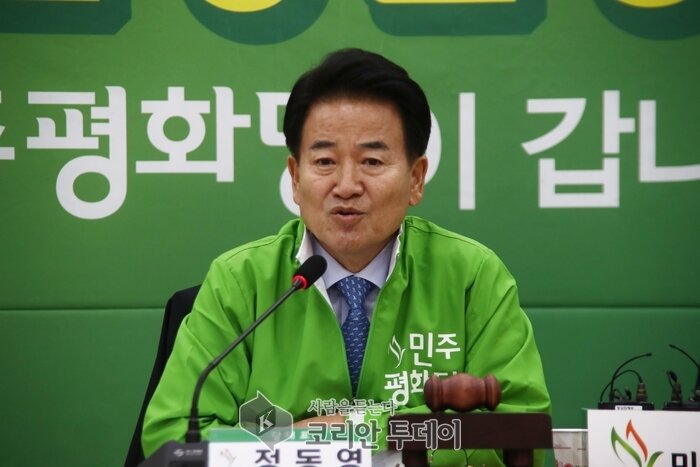 정동영 “선거제도 개혁, 文대통령 민주당 당론대로 이끌어달라”