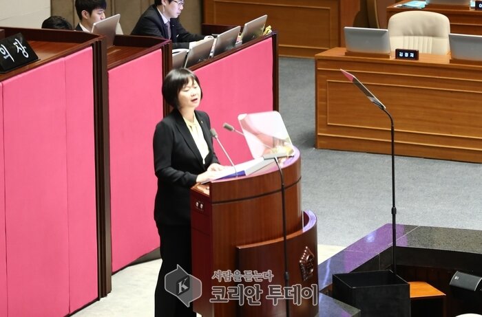 정의당 이정미 대표 “김정은 서울 답방시 국회연설 추진하자”