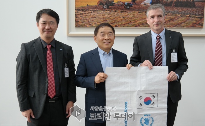 황주홍 농해수 위원장, 내년 쌀 해외원조 10만 톤 추진 약속