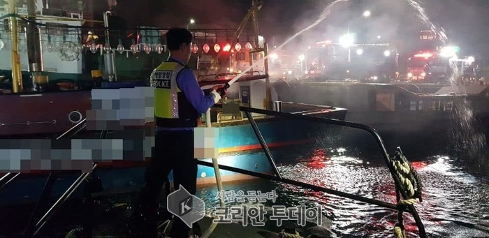 여수해양경찰서,여수 국동항 정박 중인 9톤급 낚싯배 화재, 인명피해 없어