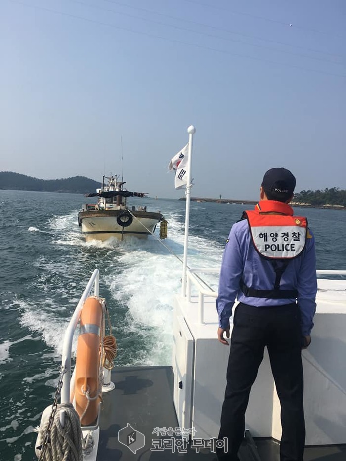 부안해경, 추진기(프로펠러) 손상 어선 구조