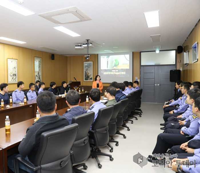 울진해경,“인권친화적 경찰구현을 위한인권감수성 1。c 높이기”특강 실시