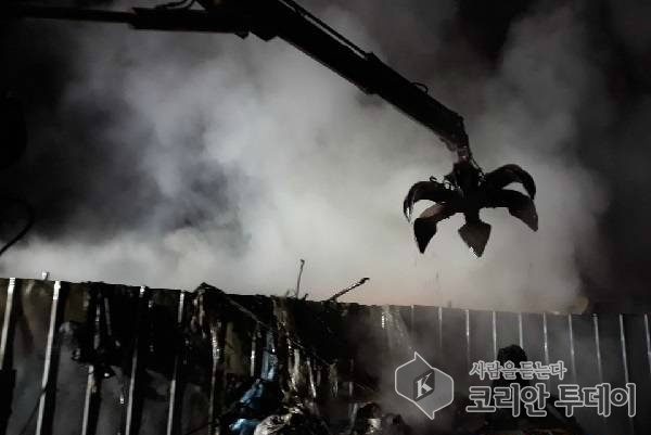 나주소방서, 고물상 야적장 폐기물 불 나···’인명피해 없어’