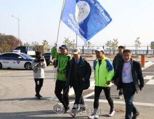 강명구 마라토너 “분단 한반도, DMZ 길 달리며, 북녘 땅 달리는 꿈 이어 가겠다”
