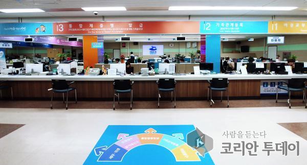 여수시, 사회적약자 배려한 여수시청 민원실 리모델링 ‘주목’