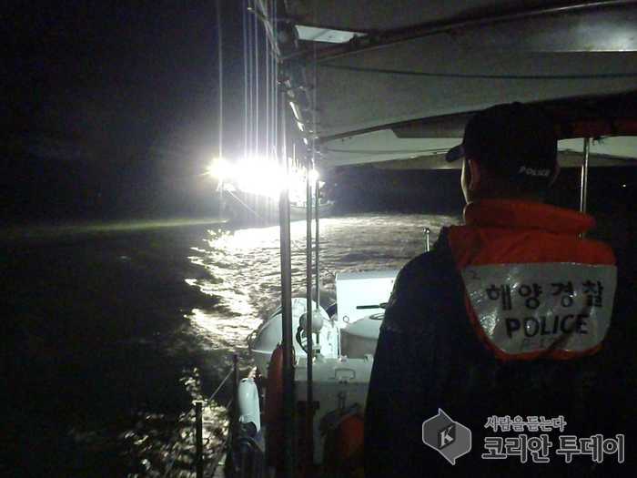 목포해경, 달리도 인근 해상 타기고장 선박 예인…선원 13명 구조