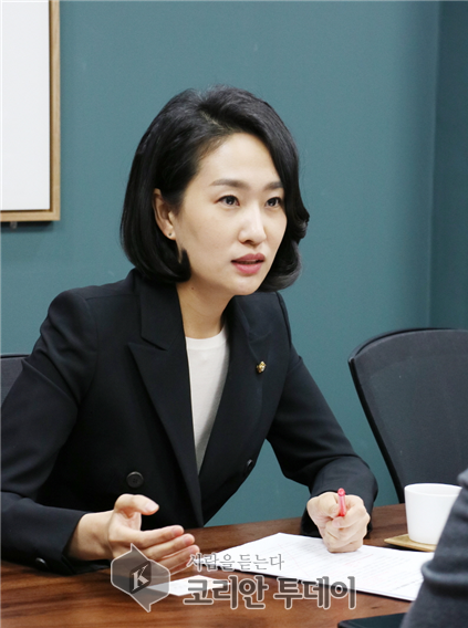 김수민 의원, 창업 행정절차 어려움…