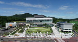고흥군, 공무원의 친절이 군민을 춤추게 한다