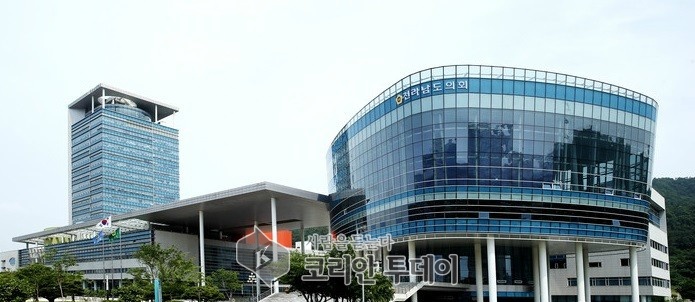 전남도의회, ‘2018 지방의원 약속대상’ 수상 쾌거