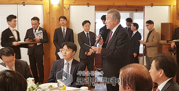 목포상공회의소 이한철 회장, 문희상 국회의장에 ‘서비스산업 발전을 위한 법적 기반 마련’건의