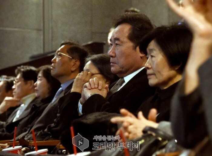 [포토뉴스] 이낙연 국무총리, 독립운동가 유관순 열사를 만나다