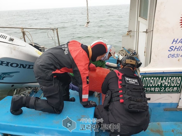 부안해경, 휴일 기관고장 선박 및 연료고갈 선박 구조