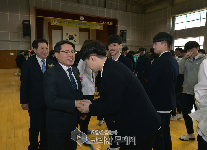 권오봉 여수시장, 혁신학교 성공시켜 여수교육 꼭 살릴 터