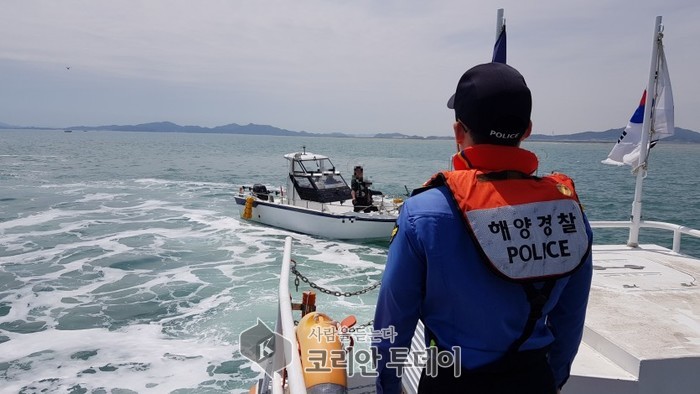 목포해경, 무안군 탄도 해상 낚시객 2명 구조