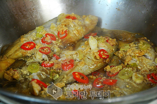 5월엔 속 찬 바지락쫄깃한 가자미 맛보세요