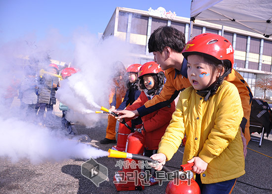 전남 축제장서 온가족 119 안전체험 즐기세요