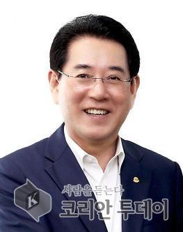 김영록 전남지사 “남북미 회동, 항구적 평화체제 정착 계기되길”