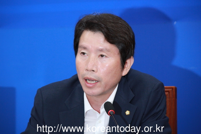 이인영 “황교안, 정쟁폭탄으로 보수쇄신 압박 모면 시도”