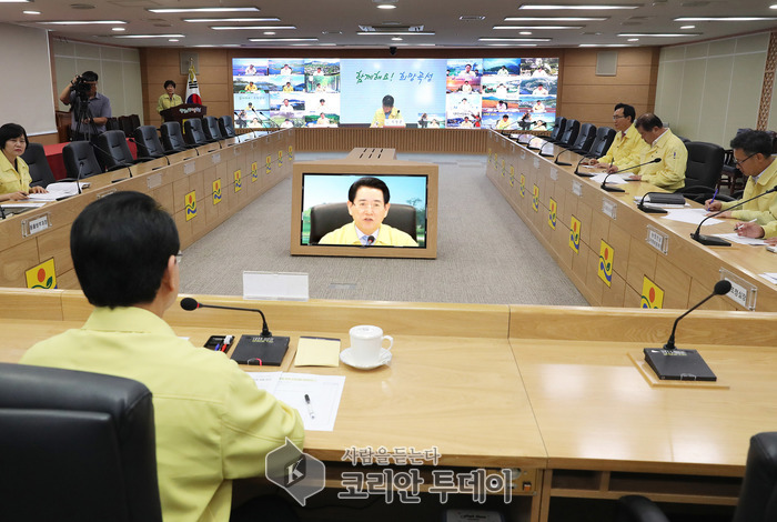 김영록 전남도지사, 아프리카돼지열병 긴급 영상회의