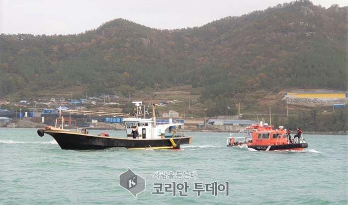 완도해경, 사후도 해상 좌초된 7톤 어선 안전하게 이초 완료