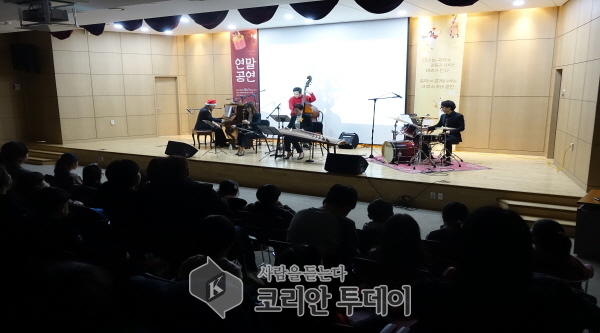 파주 교하도서관,‘어우러짐 with 국악&재즈’연말공연 성료