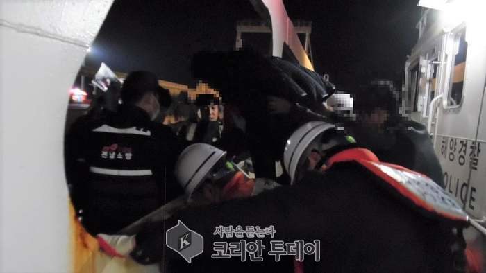 완도해경, 늦은밤 노화도 80대 췌장염 의심환자 긴급이송