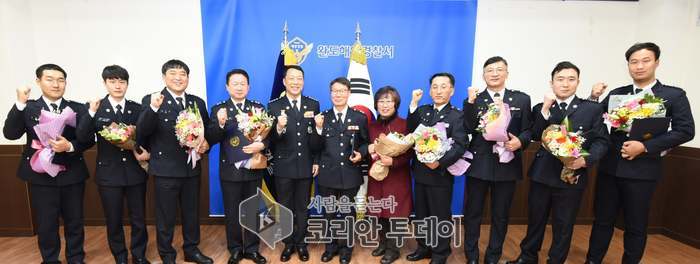 완도해경, 모범공무원 수여식과 승진임용식 가져