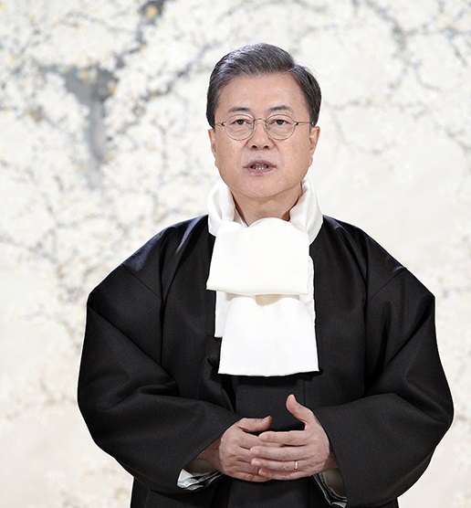 文 대통령 “국민 모두 ‘확실한’ 체감하도록 부지런히 뛰겠다”