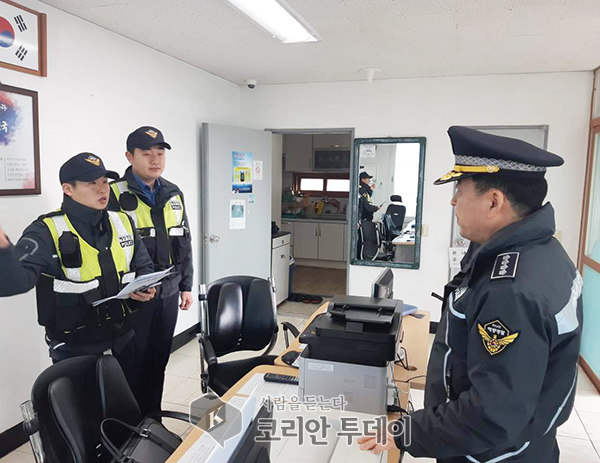 정영진 목포해경서장, 설 연휴 해양치안 현장 점검