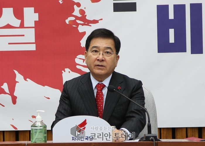 심재철 “文 대통령 중국 눈치보기”