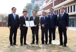 문희상 국회의장, “언론의 자유는 비판의 자유가 생명…소통안하면 민주주의 병들어”