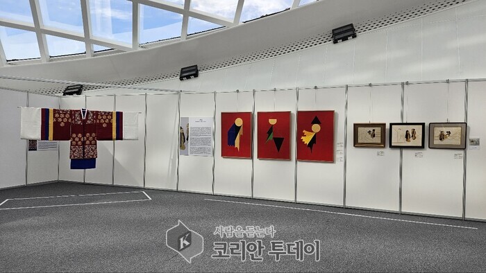 [코리안투데이] ‘예술 입은 한복’ 전시 전경 © 양정자