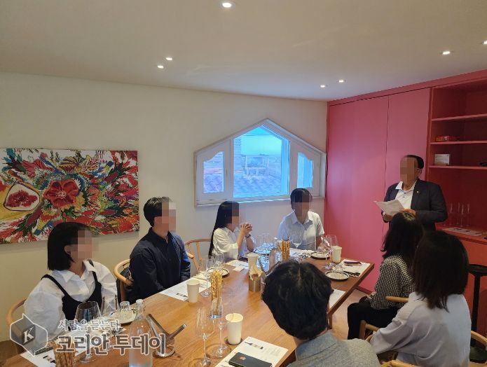 [코리안투데이] 사회복지시설 종사자들이 ‘와인 소믈리에 입문 과정 © 양정자 기자